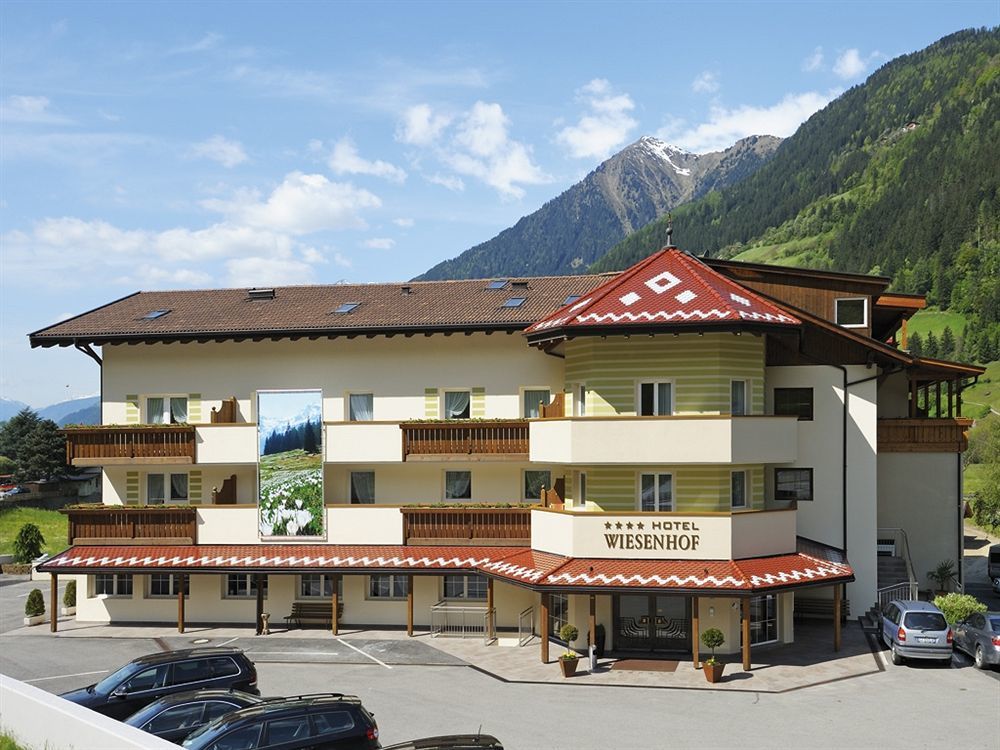 Wiesenhof Gardenresort San Leonardo in Passiria Zewnętrze zdjęcie